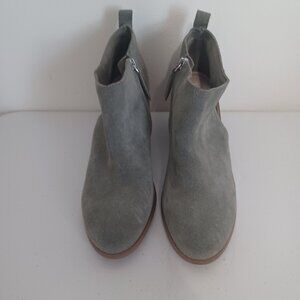 Toms Lea Suede Booties Grey 10 NWOB
